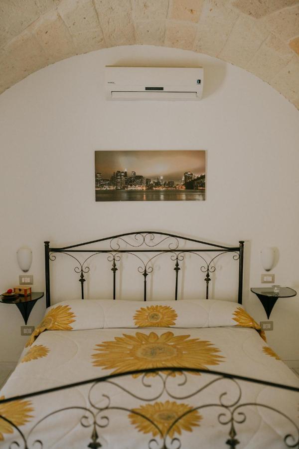 Le Camporelle In Citta Bed and Breakfast Lecce Buitenkant foto