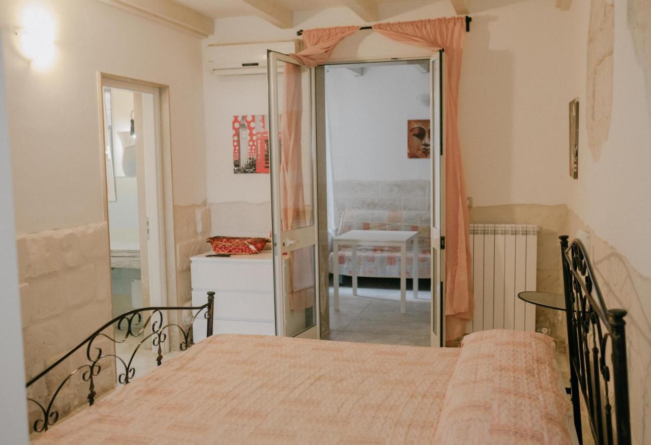 Le Camporelle In Citta Bed and Breakfast Lecce Buitenkant foto